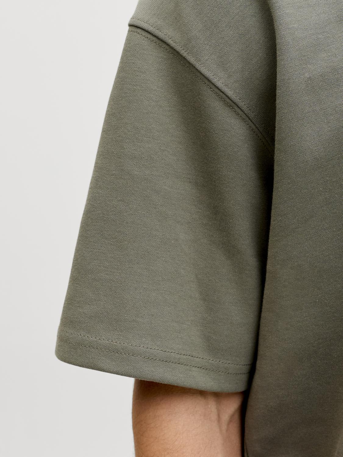 model_shot-detail
